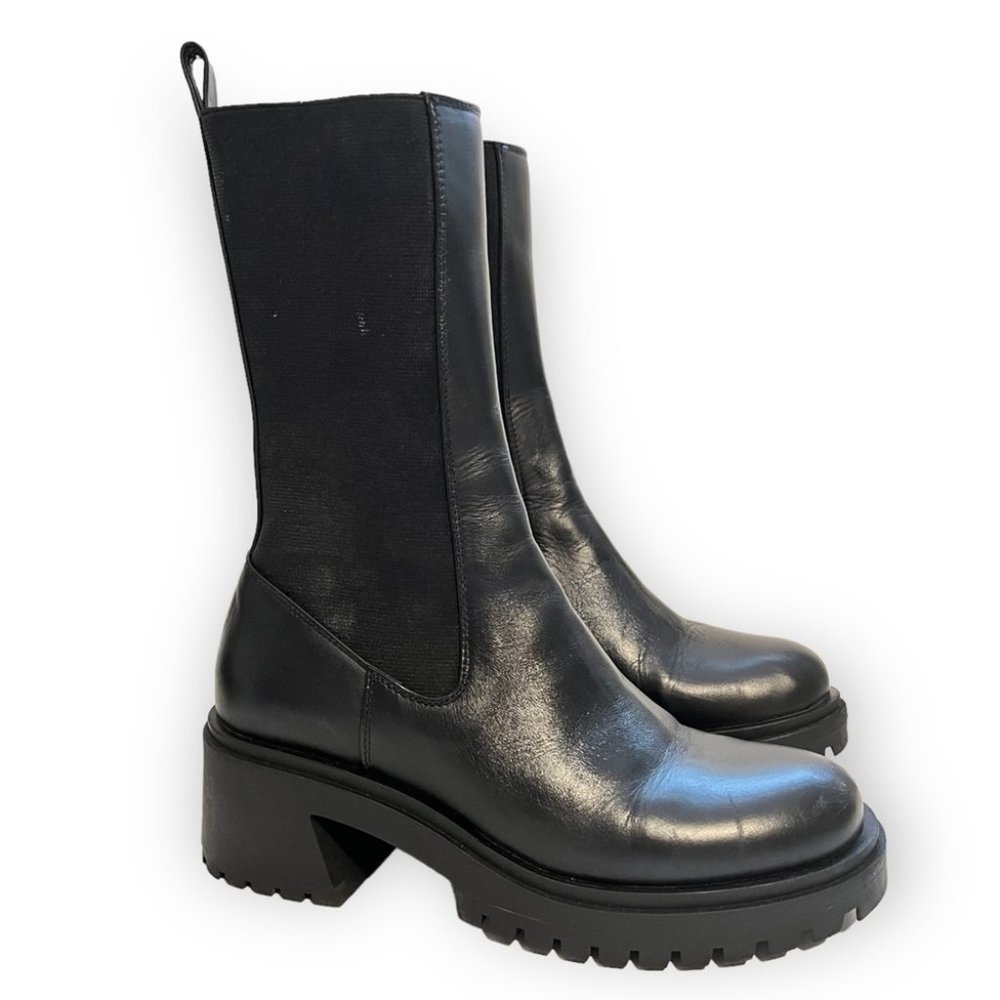 Steve Madden Hesitant Black Leather Lug Sole Boot size 8